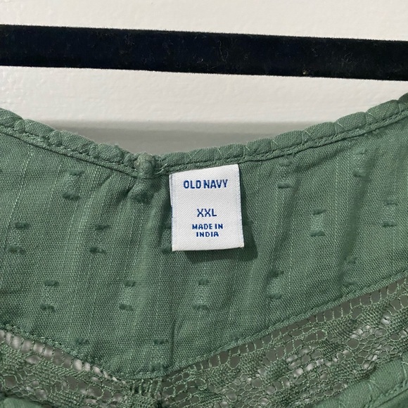 Green flutter sleeve shirt - Picture 3 of 3